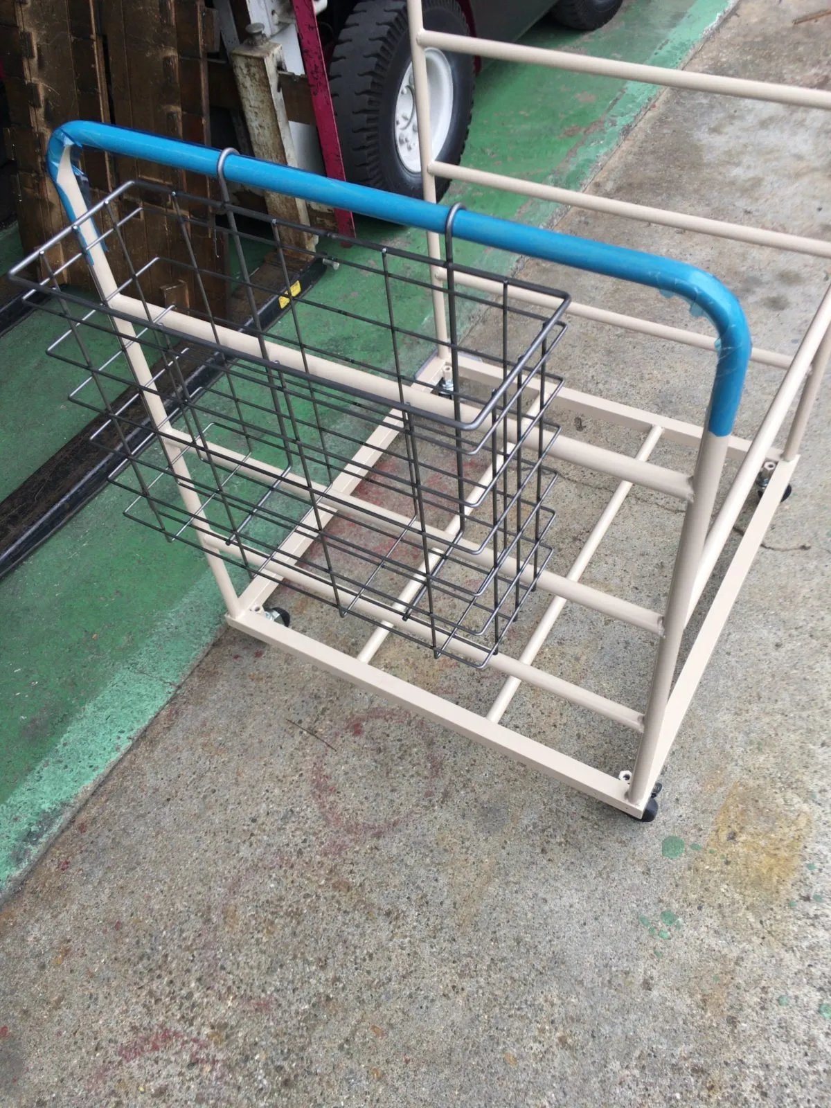 ツールバスケット